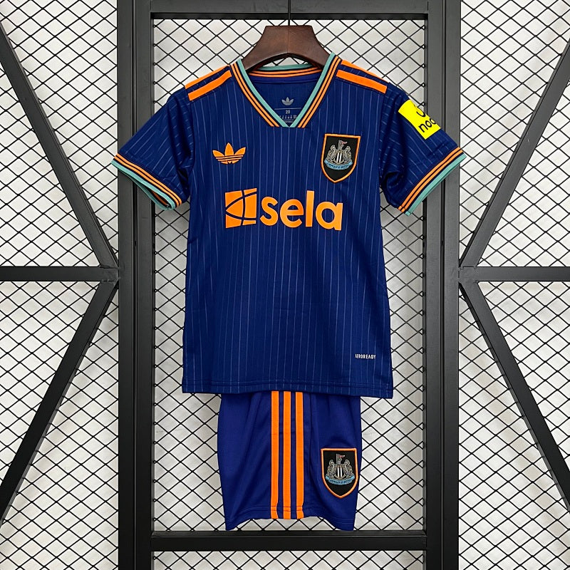 NEW 25/26 – Kids Third Kit