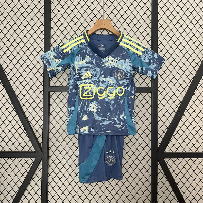 AJX 24/25 – Kids Away Kit