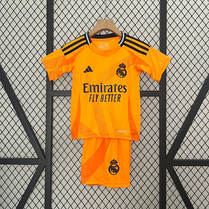 RM 24/25 – Kids Away Kit