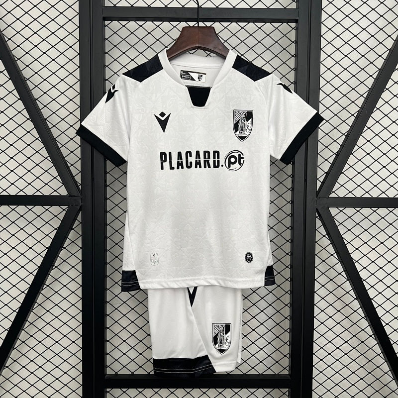 Guimarães 25/26 – Kids Home Kit