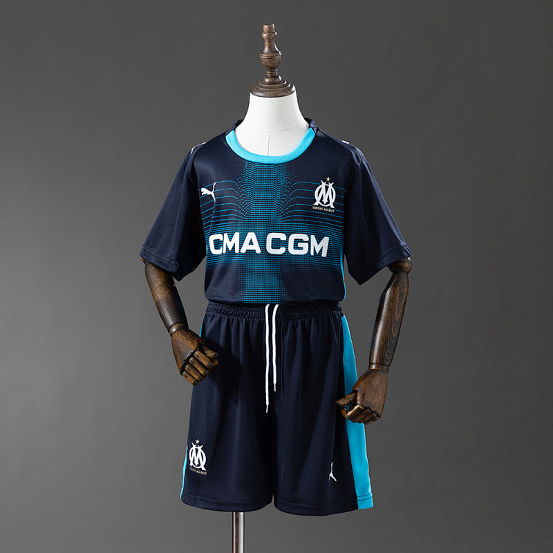 OM 25/26 – Kids Away Kit