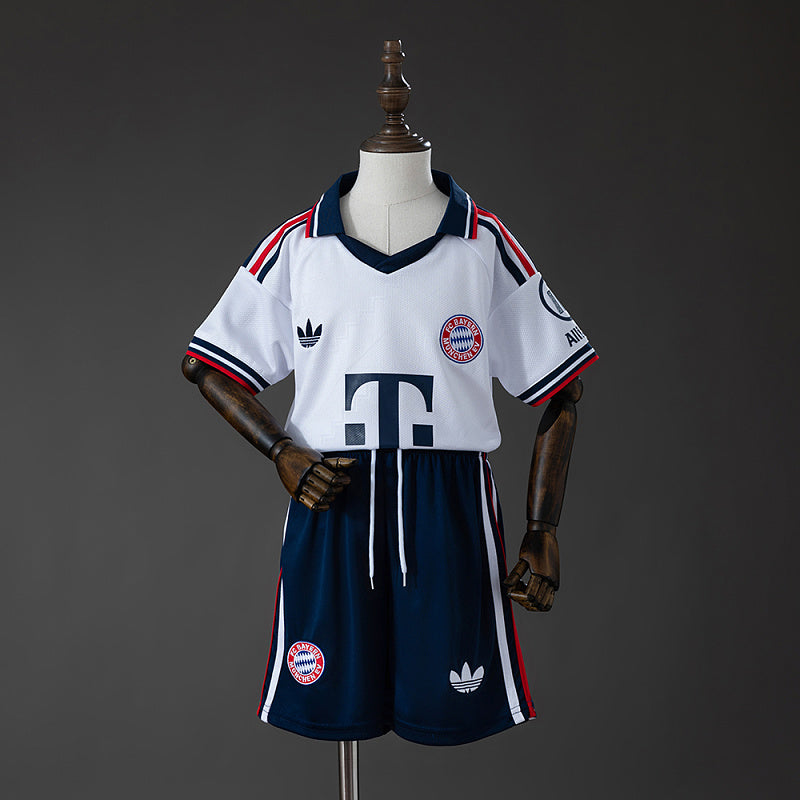BAY 26/27 Kids Away Kit