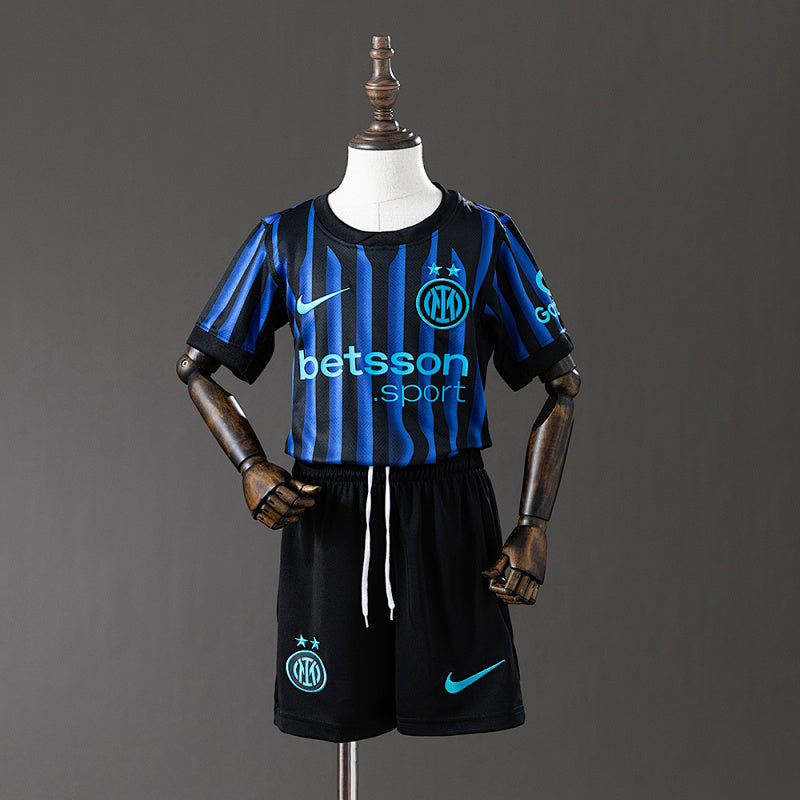 INT 25/26 Kids Home Kit