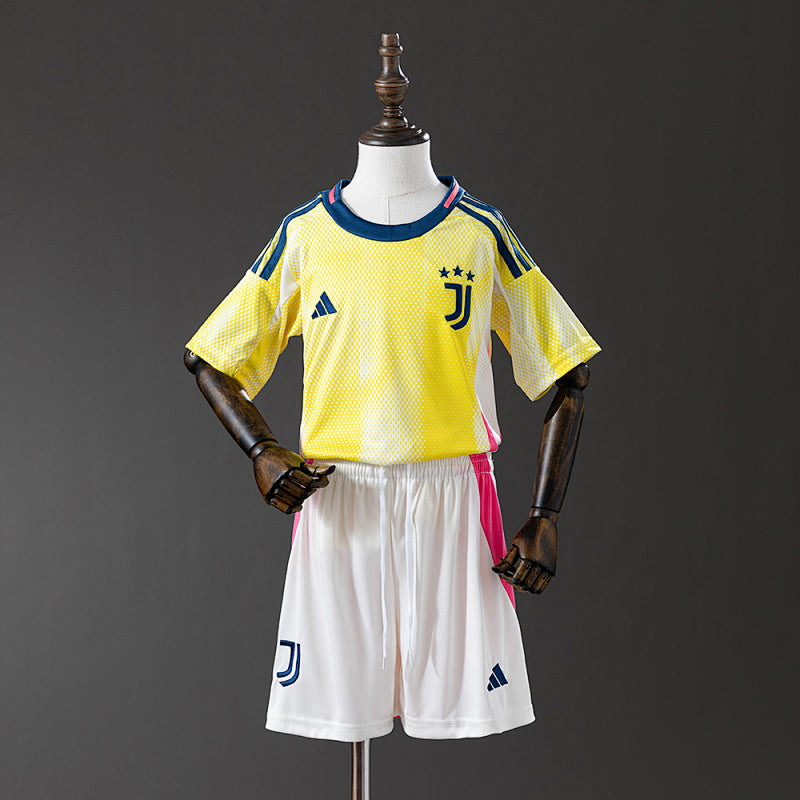 JUV 24/25 Kids Away Kit