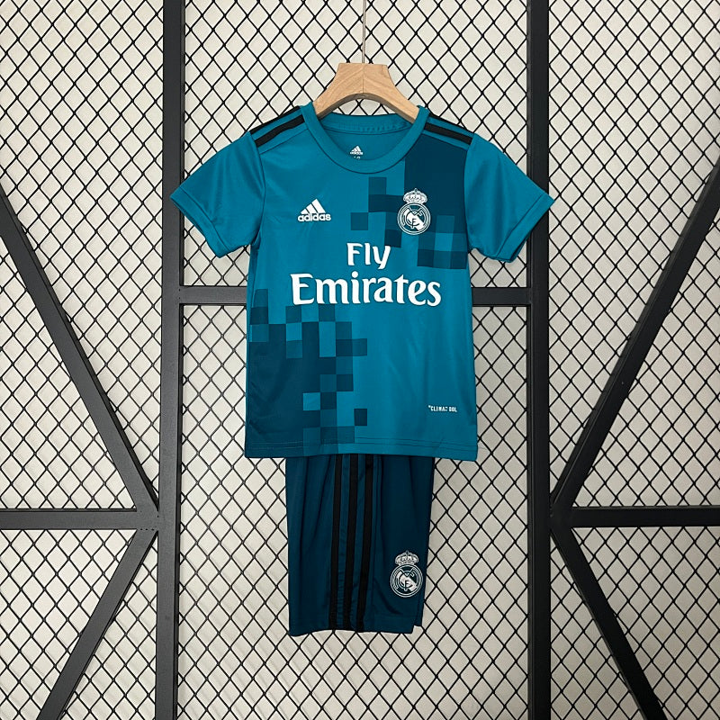 RM 17/18 – Kids Third Kit